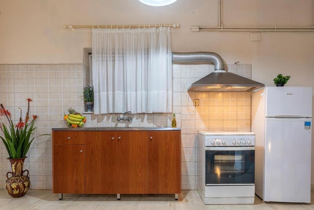 Makarounis Thea Hotel Petalídhion Eksteriør billede